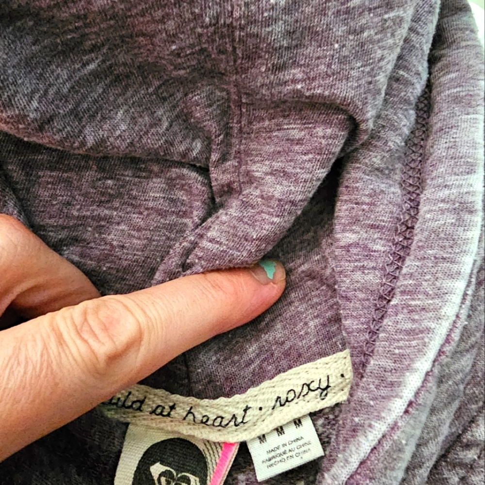 VINTAGE ROXY SWEATSHIRT